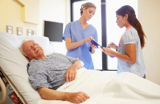 nằm mơ thấy người thân nằm bệnh viện