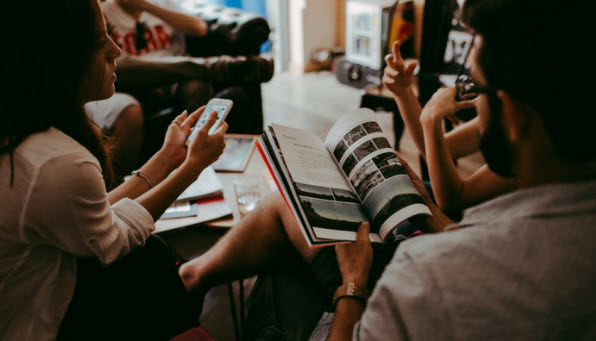 nằm mơ thấy nói chuyện với người quen