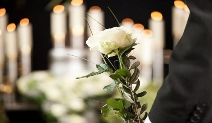 nằm mơ thấy đám ma và quan tài