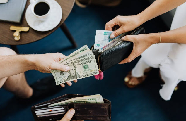 nằm mơ thấy được cho tiền