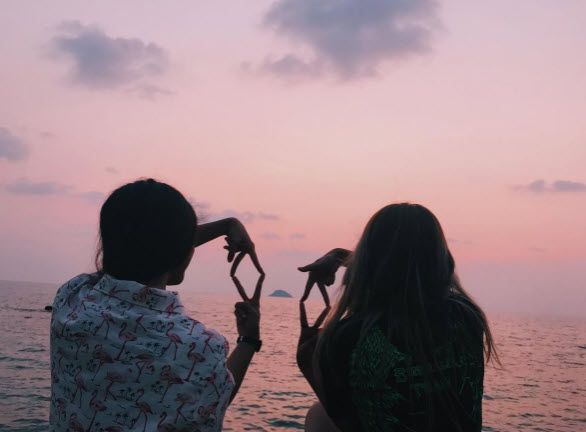 nằm mơ thấy bạn cũ